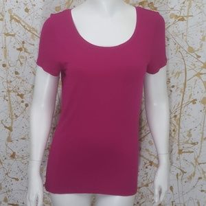 Tahari short sleeve crew neck tee size Medium